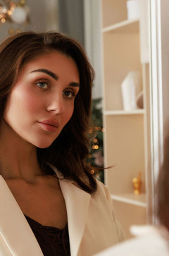 Juicy Butt Girl Leo Ahsoka