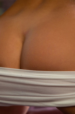 Alice Kelly All Natural Boobs