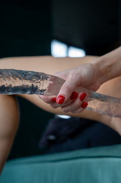 Hot Babe Isabella D Is In Love With Sex Toys